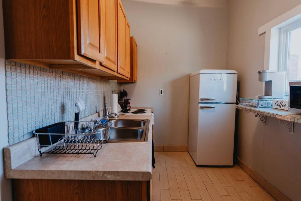 Chic 1Br Balcony & Laundry Soulard Apartment Saint Louis Luaran gambar